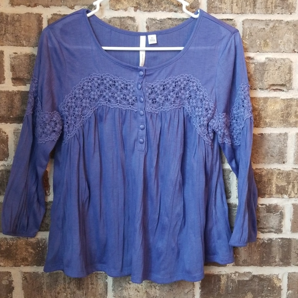 💥❤LC Lauren Conrad Line of Lace Top
